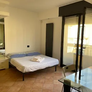 Domusmi Fracastoro 25 Appartamento Milano